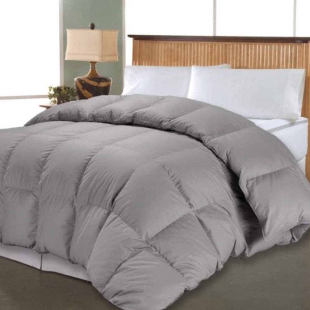 Down Alternative Microfiber Comforter